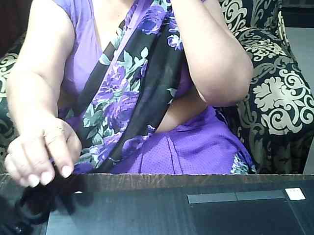 Indianbhabhimilf40 webcam