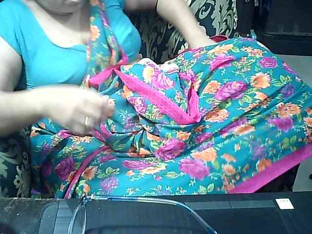 Indianbhabhimilf40 webcam