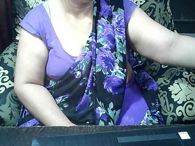 Indianbhabhimilf40 webcam