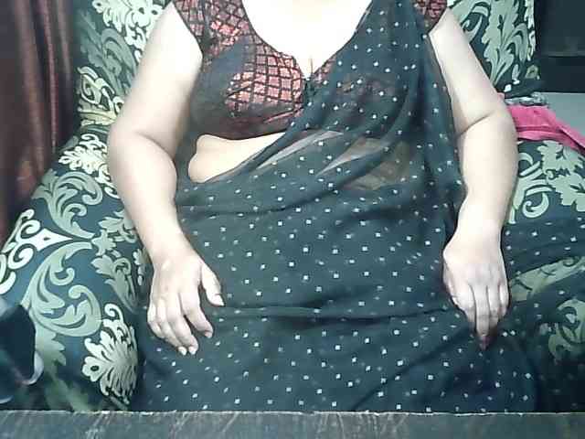 Indianbhabhimilf40 webcam