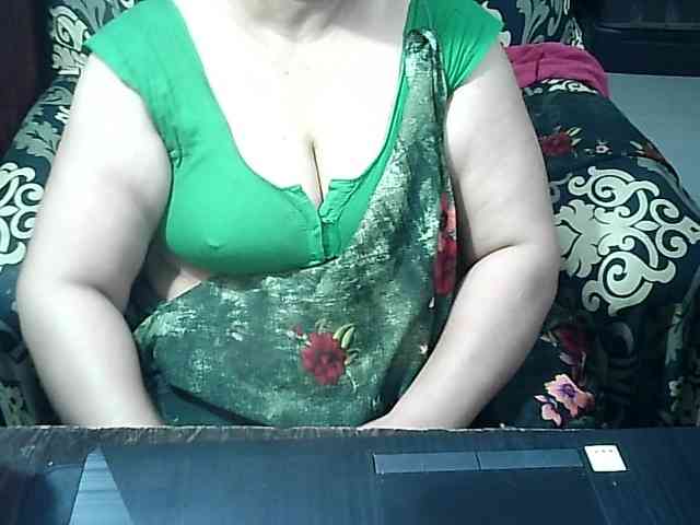 Indianbhabhimilf40 webcam
