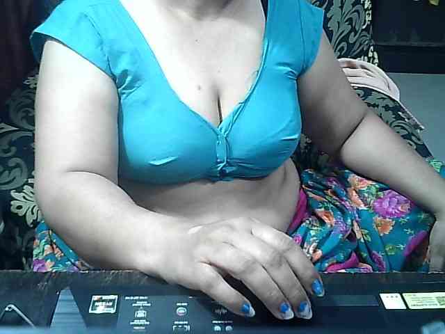 Indianbhabhimilf40 webcam