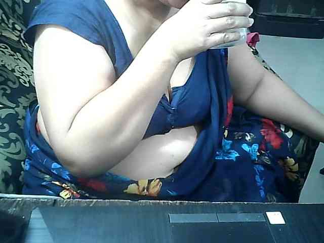 Indianbhabhimilf40 webcam
