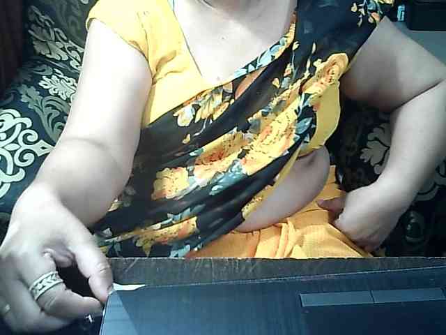 Indianbhabhimilf40 webcam