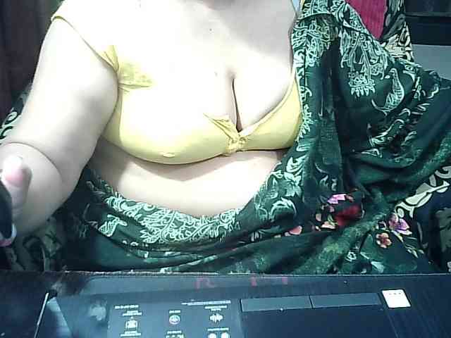 Indianbhabhimilf40 webcam