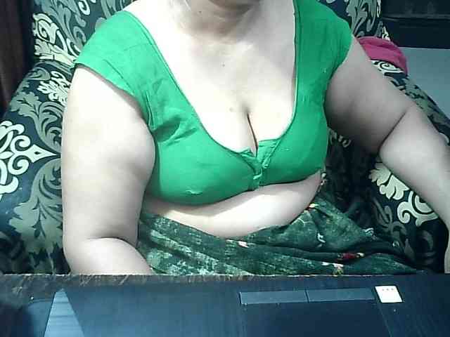 Indianbhabhimilf40 webcam
