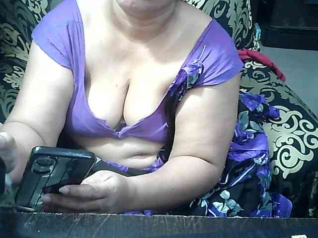 Indianbhabhimilf40 webcam