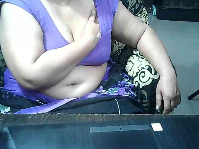 Indianbhabhimilf40 webcam