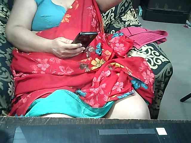 Indianbhabhimilf40 webcam