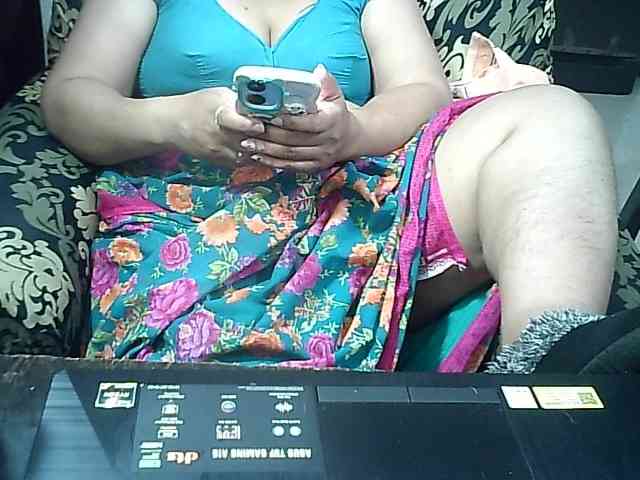 Indianbhabhimilf40 webcam