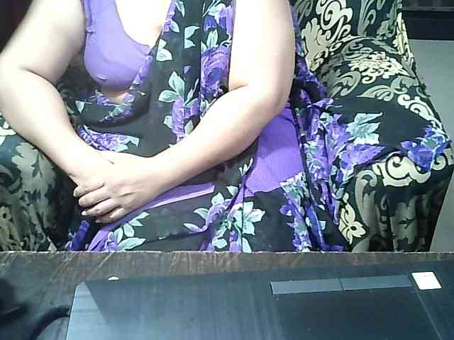 Indianbhabhimilf40 webcam