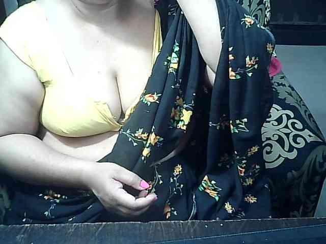 Indianbhabhimilf40 webcam