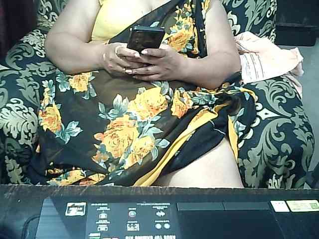 Indianbhabhimilf40 webcam