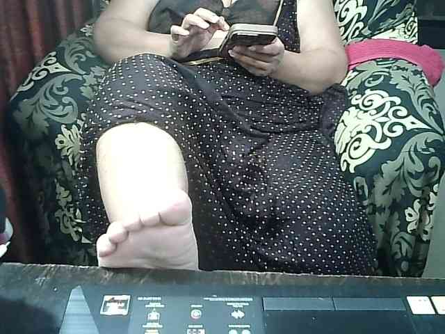 Indianbhabhimilf40 webcam