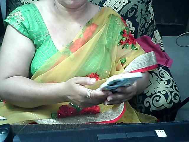 Indianbhabhimilf40 webcam