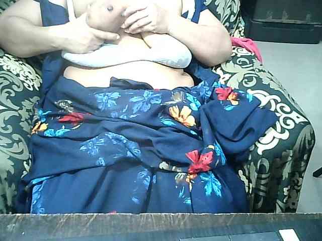 Indianbhabhimilf40 webcam