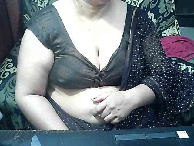 Indianbhabhimilf40 webcam