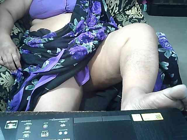 Indianbhabhimilf40 webcam