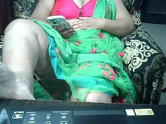Indianbhabhimilf40 webcam
