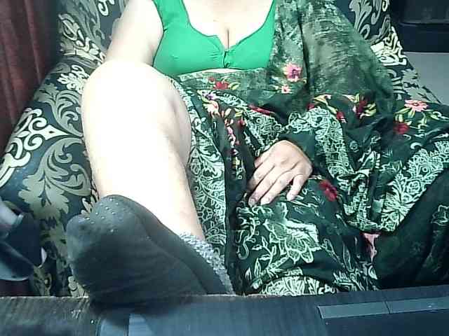 Indianbhabhimilf40 webcam