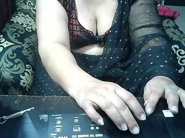 Indianbhabhimilf40 webcam