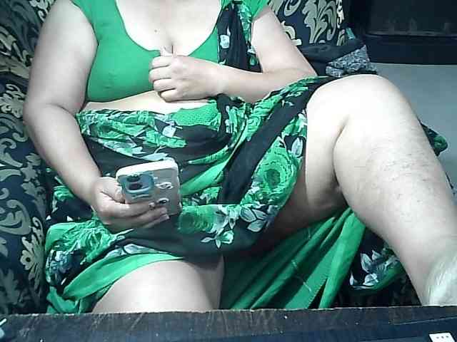 Indianbhabhimilf40 webcam