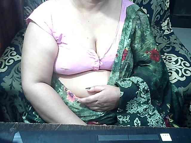 Indianbhabhimilf40 webcam
