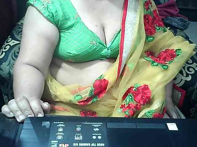 Indianbhabhimilf40 webcam