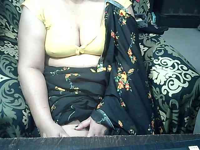 Indianbhabhimilf40 webcam