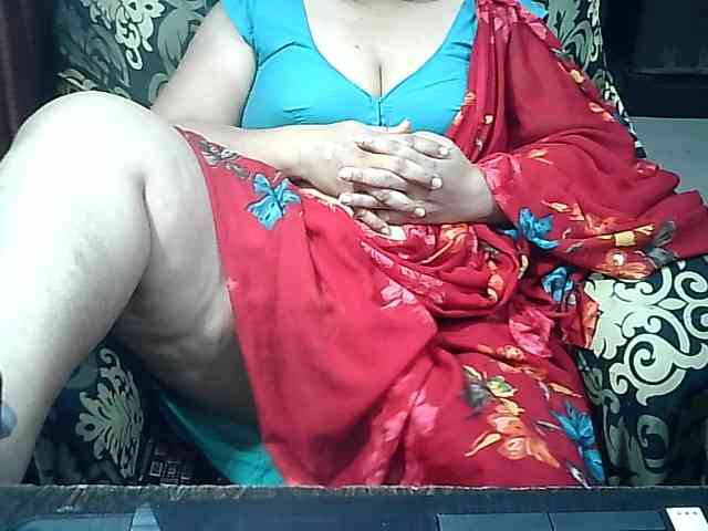 Indianbhabhimilf40 webcam
