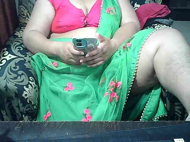 Indianbhabhimilf40 webcam
