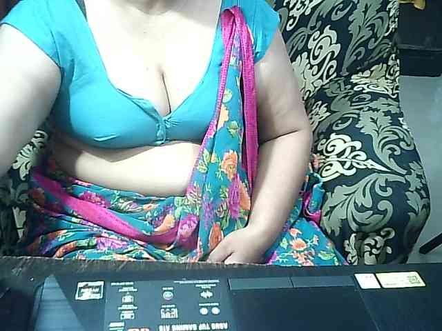 Indianbhabhimilf40 webcam
