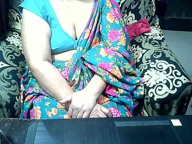 Indianbhabhimilf40 webcam