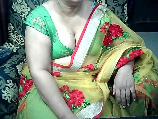 Indianbhabhimilf40 webcam