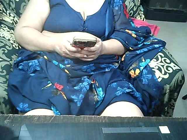 Indianbhabhimilf40 webcam