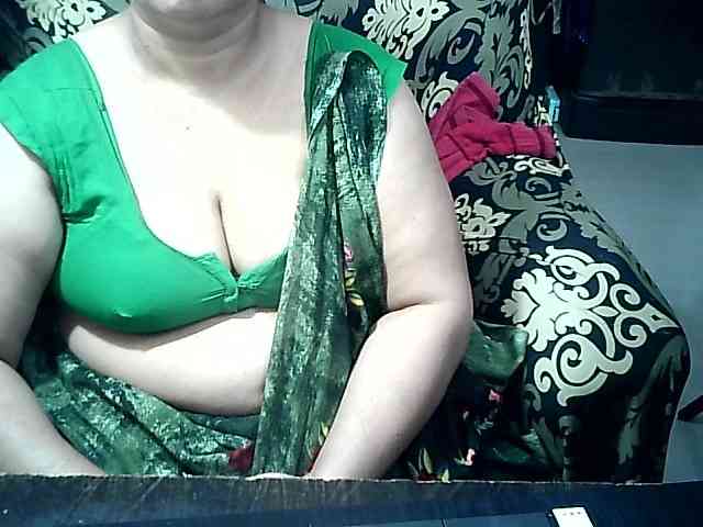 Indianbhabhimilf40 webcam