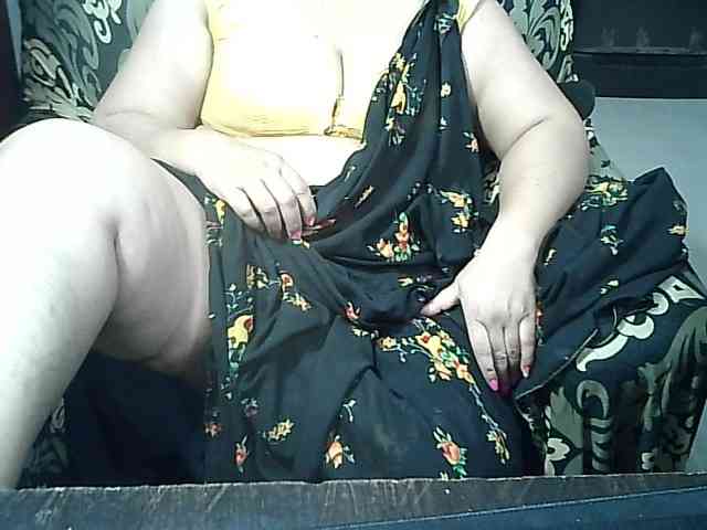 Indianbhabhimilf40 webcam