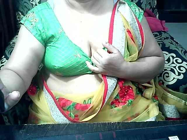 Indianbhabhimilf40 webcam