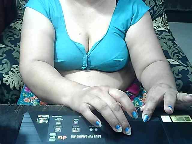 Indianbhabhimilf40 webcam
