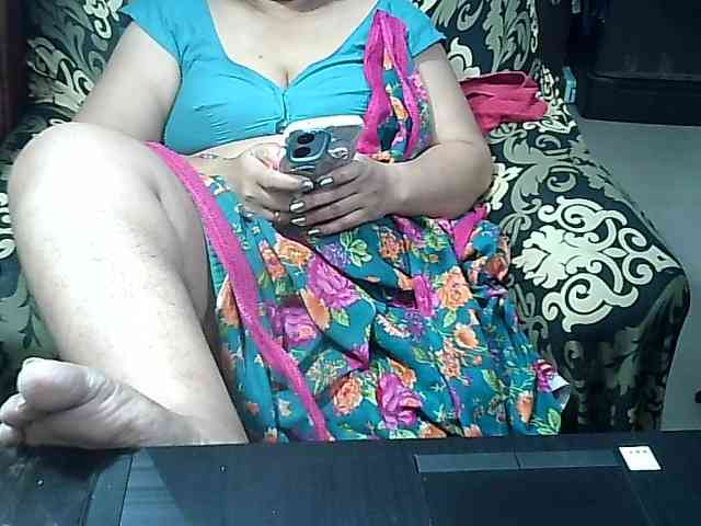 Indianbhabhimilf40 webcam