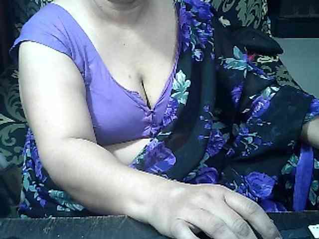 Indianbhabhimilf40 webcam