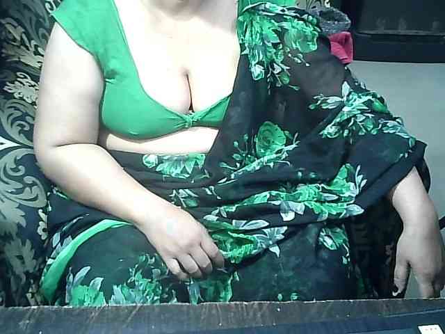 Indianbhabhimilf40 webcam