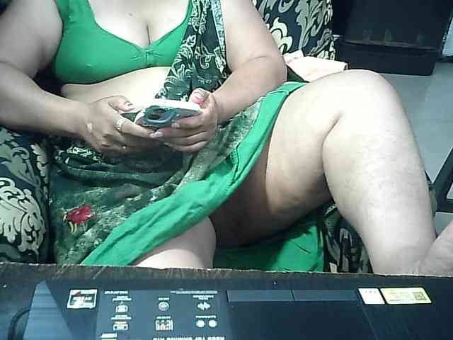 Indianbhabhimilf40 webcam