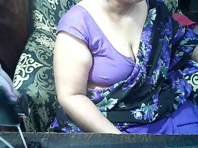 Indianbhabhimilf40 webcam