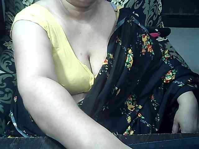 Indianbhabhimilf40 webcam