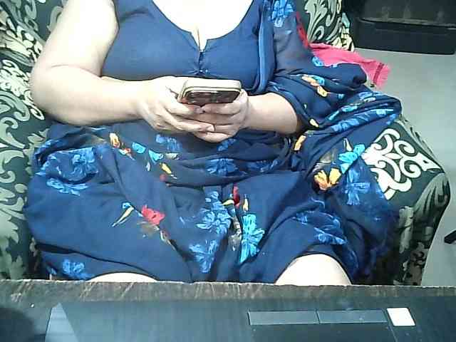 Indianbhabhimilf40 webcam