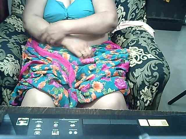 Indianbhabhimilf40 webcam