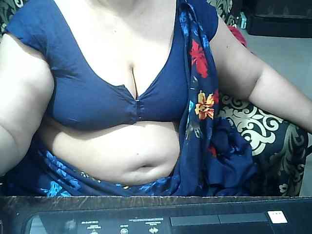 Indianbhabhimilf40 webcam