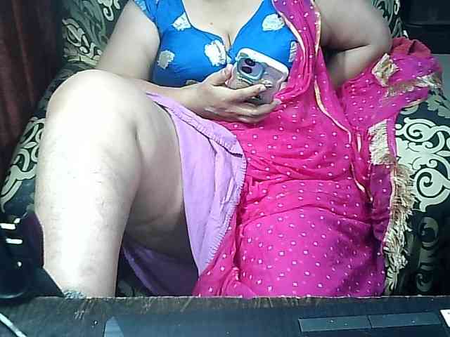Indianbhabhimilf40 webcam