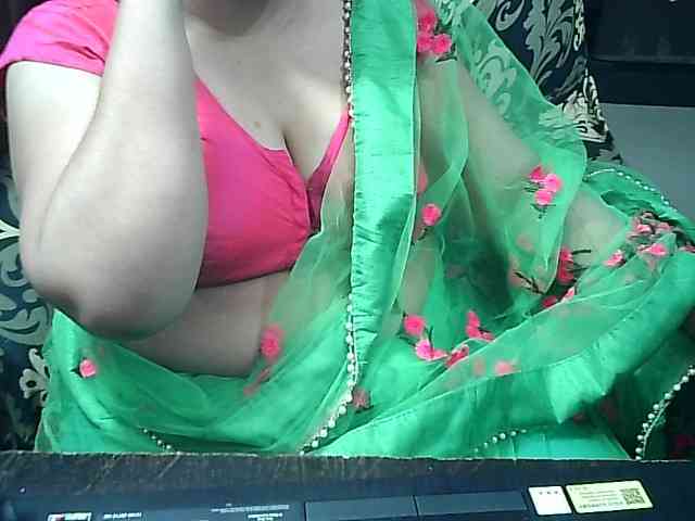 Indianbhabhimilf40 webcam
